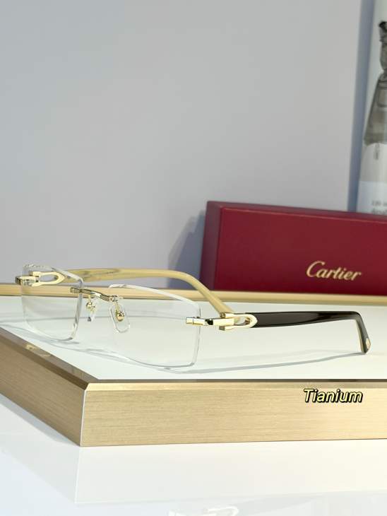 Picture of Cartier Sunglasses _SKUfw79722083fw